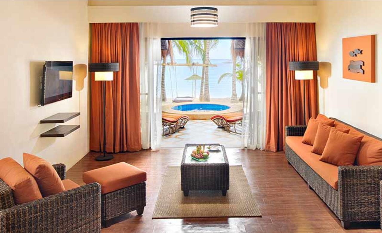 Oceanica Resort Panglao, Bohol Bagian luar foto A suite at the resort