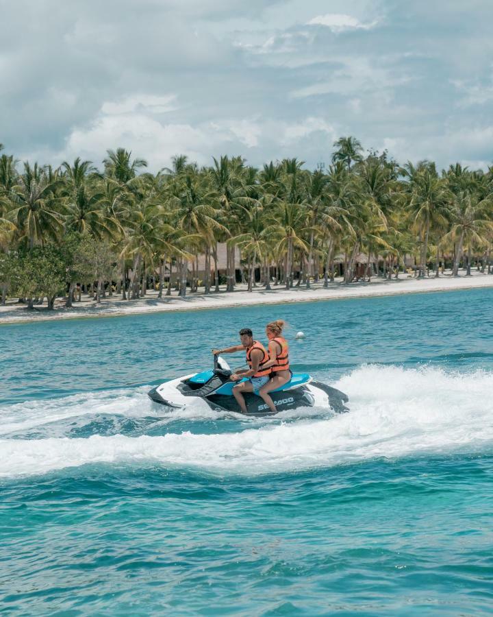 Oceanica Resort Panglao, Bohol Bagian luar foto Jet skiing in Cancun, Mexico